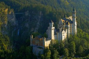 Castello di Neuschwanstein: itinerario alla scoperta di leggende dimenticate